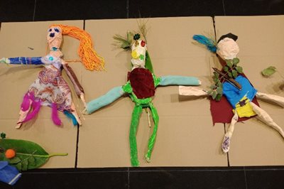 Κούκλες από ανακυκλώσιμα υλικά